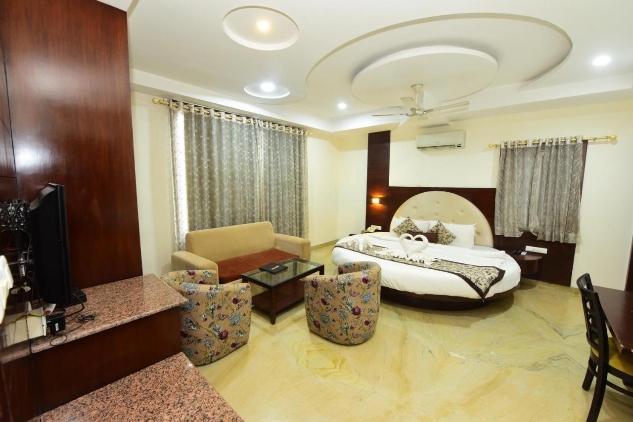 Hotel Yois Удайпур Экстерьер фото
