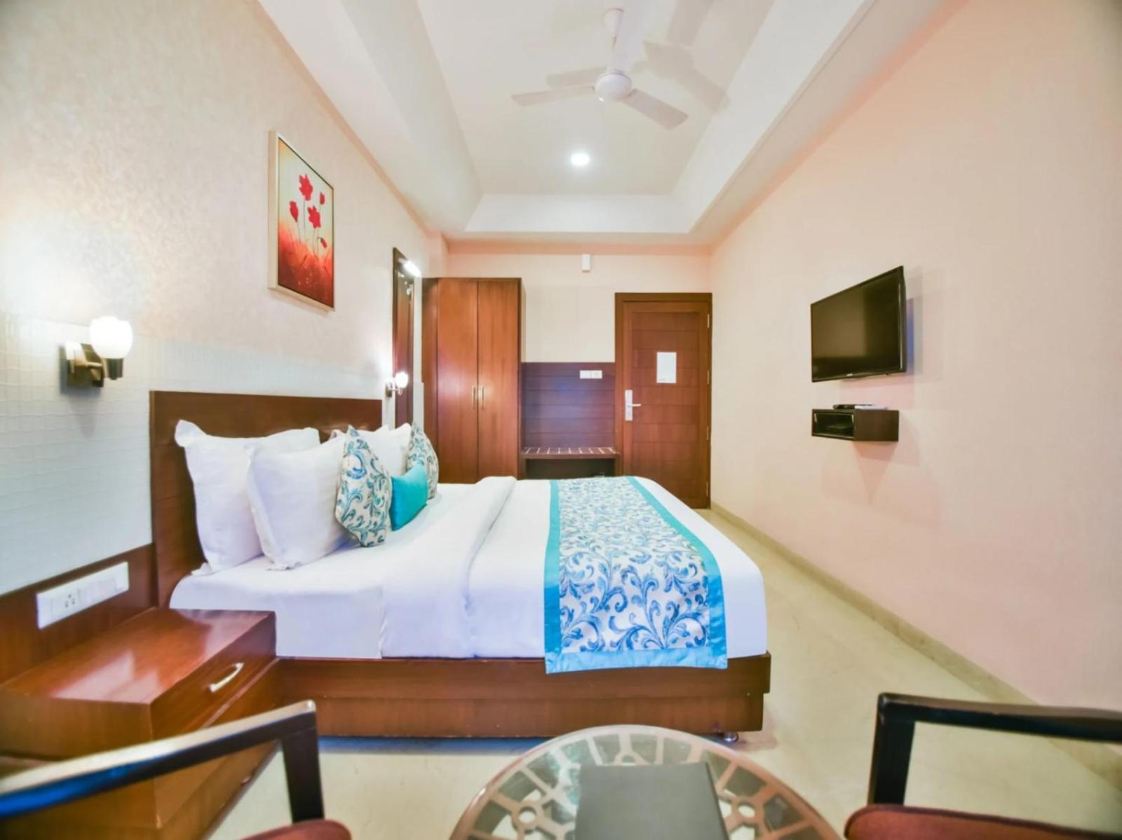Hotel Yois Удайпур Экстерьер фото